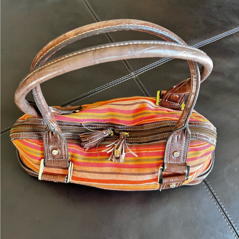 Liz Claiborne Peach Shoulder Purse - Picture 5 of 10